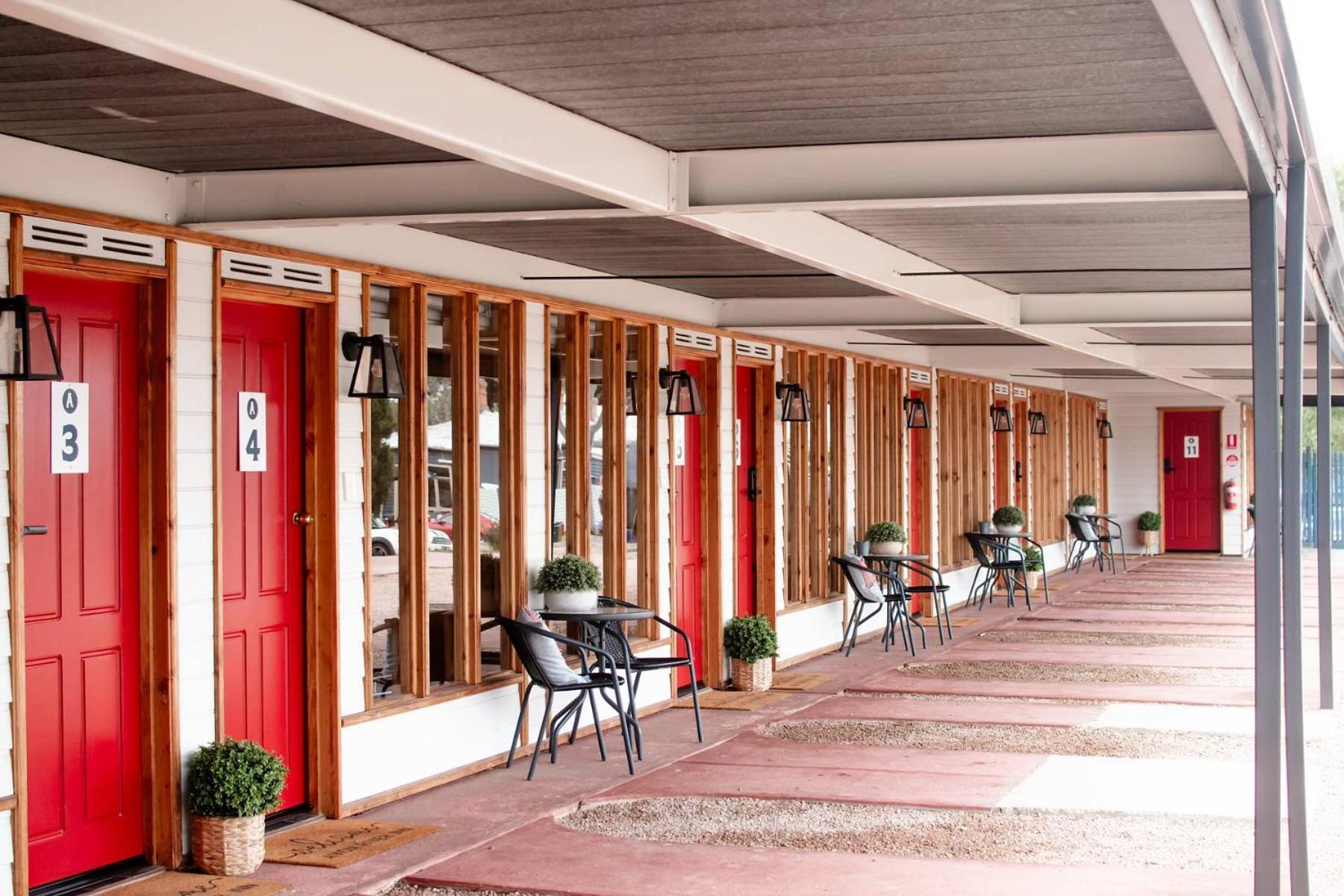 Avon River Inn Stratford Exterior photo